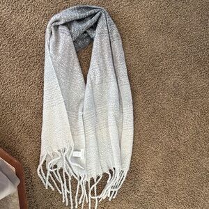 Elegant Gray Ombre Scarf